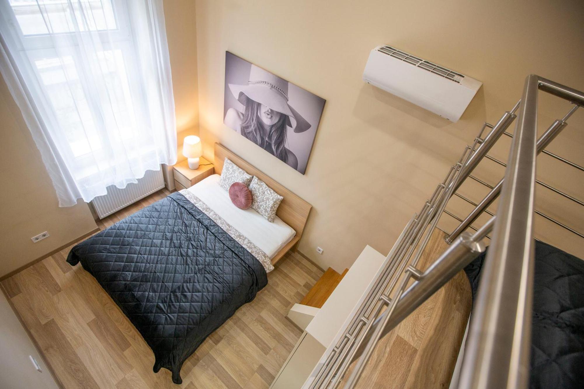 Spacious Bajcsy Residence In The Heart Of Budapest Eksteriør billede