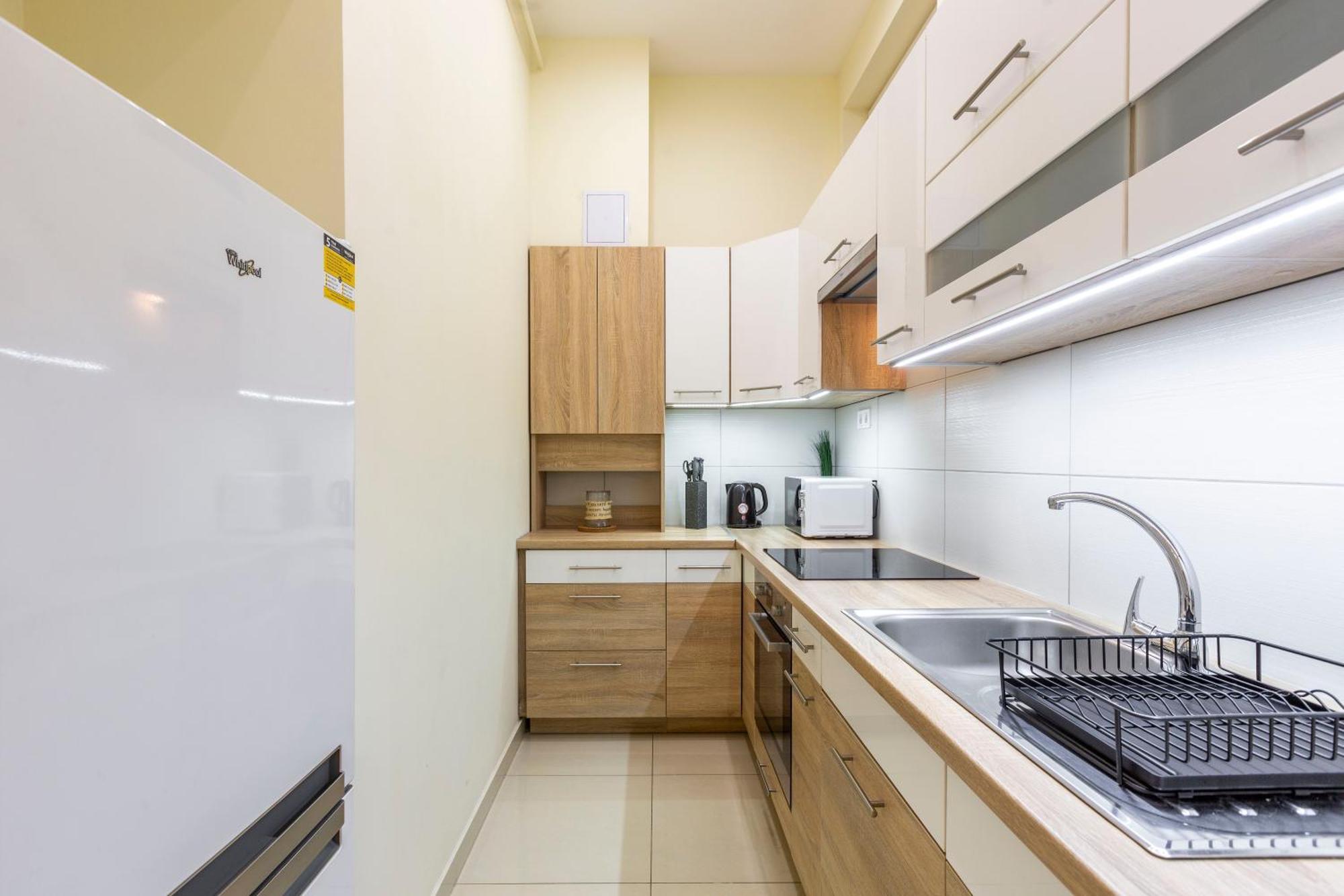 Spacious Bajcsy Residence In The Heart Of Budapest Eksteriør billede