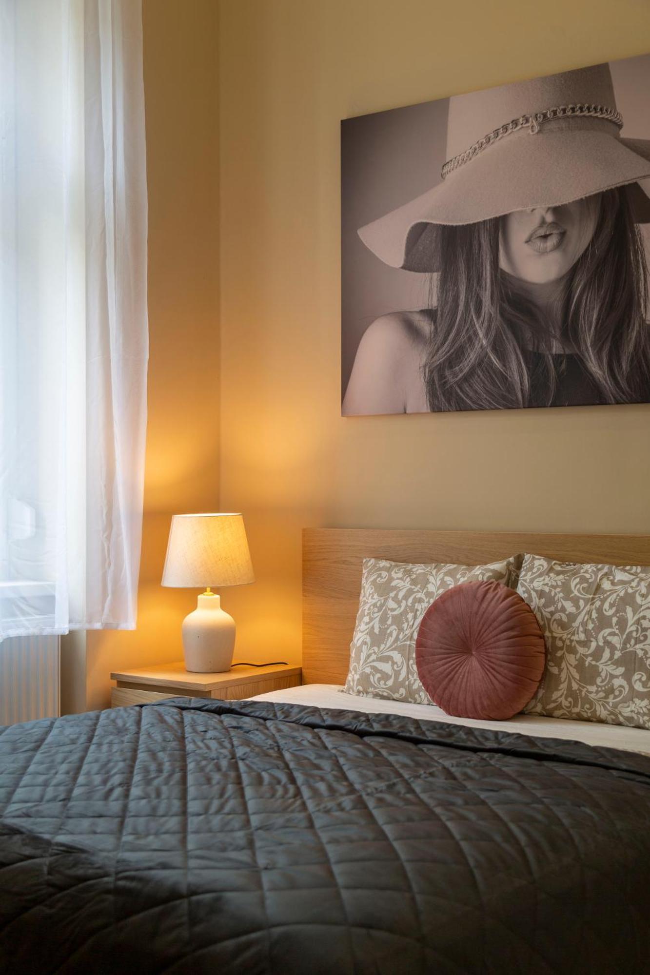 Spacious Bajcsy Residence In The Heart Of Budapest Eksteriør billede