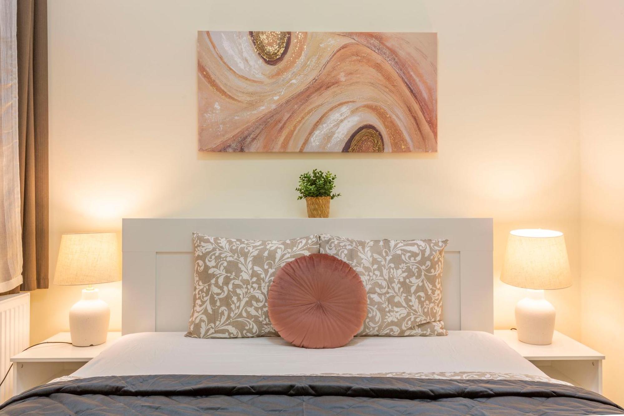Spacious Bajcsy Residence In The Heart Of Budapest Eksteriør billede