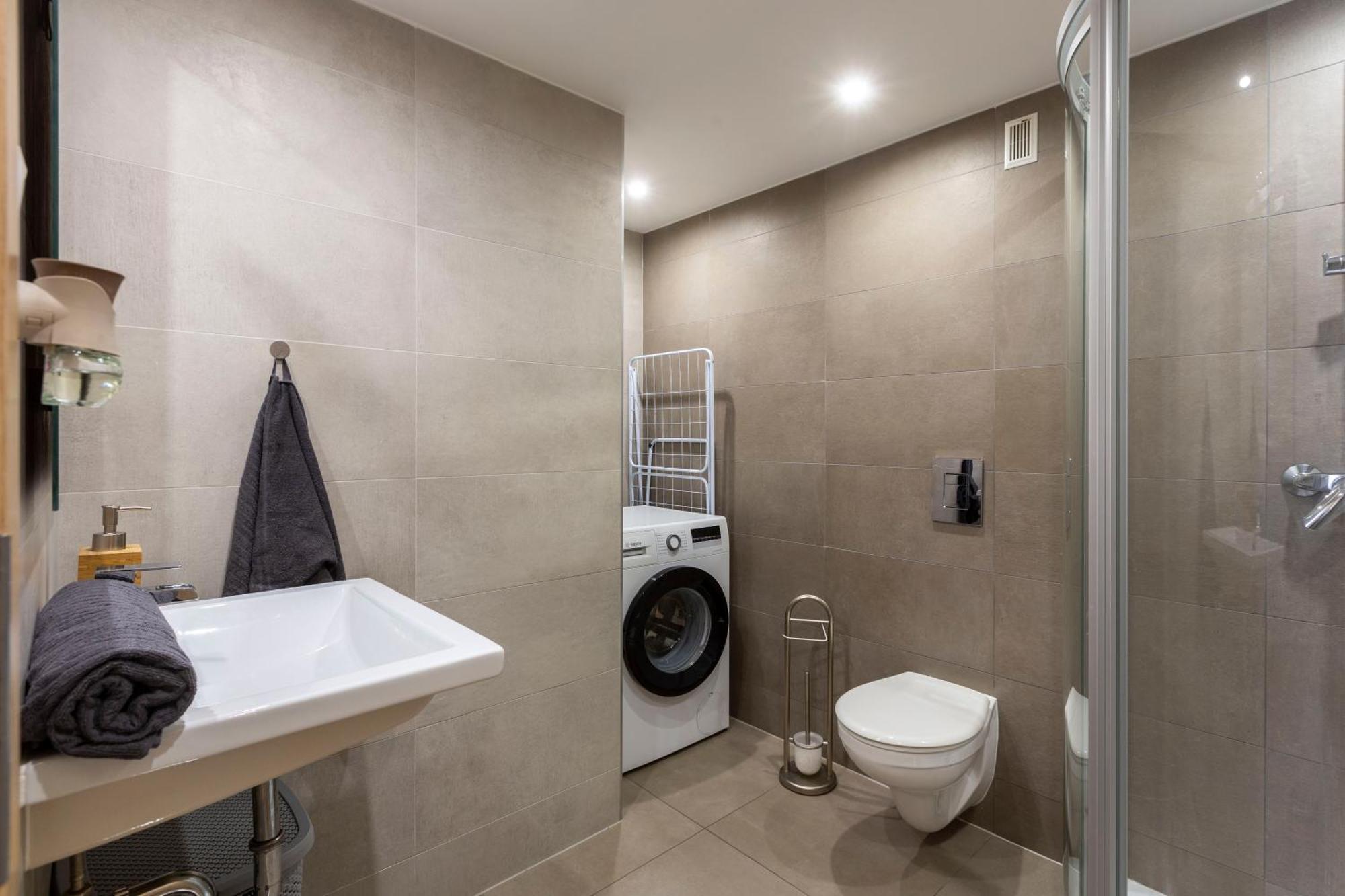 Spacious Bajcsy Residence In The Heart Of Budapest Eksteriør billede