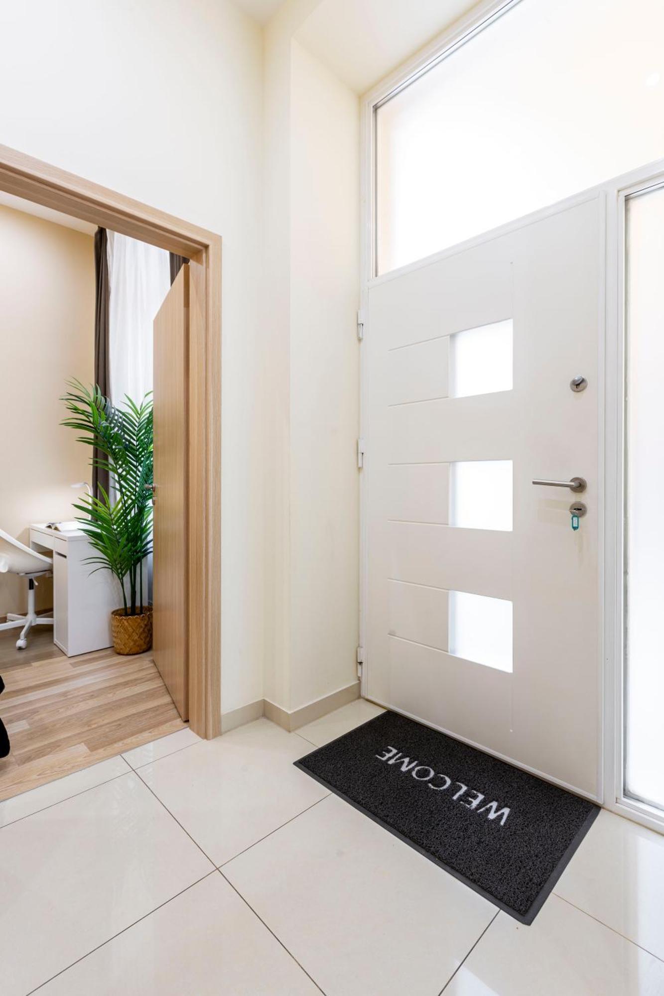 Spacious Bajcsy Residence In The Heart Of Budapest Eksteriør billede