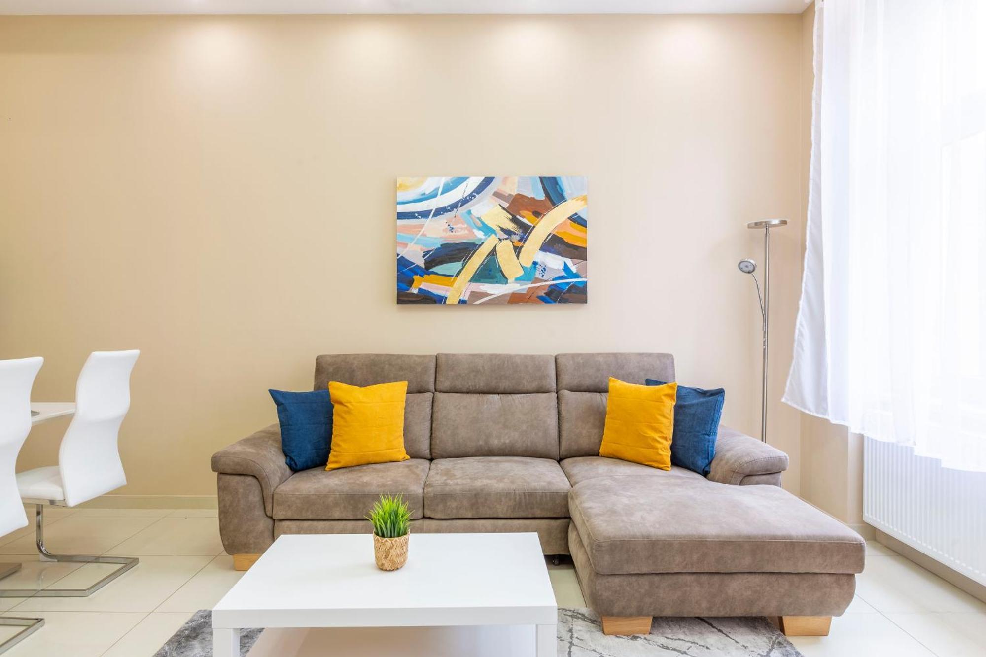 Spacious Bajcsy Residence In The Heart Of Budapest Eksteriør billede