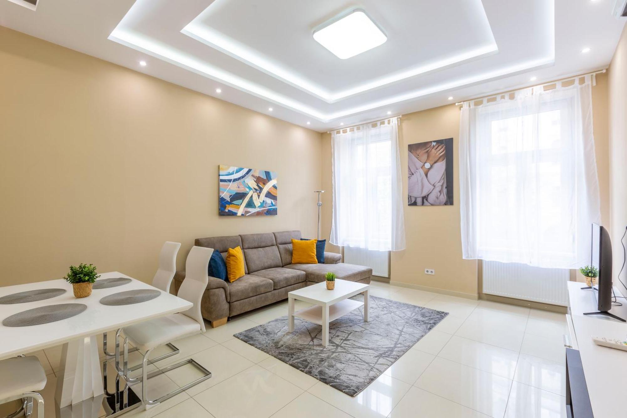 Spacious Bajcsy Residence In The Heart Of Budapest Eksteriør billede
